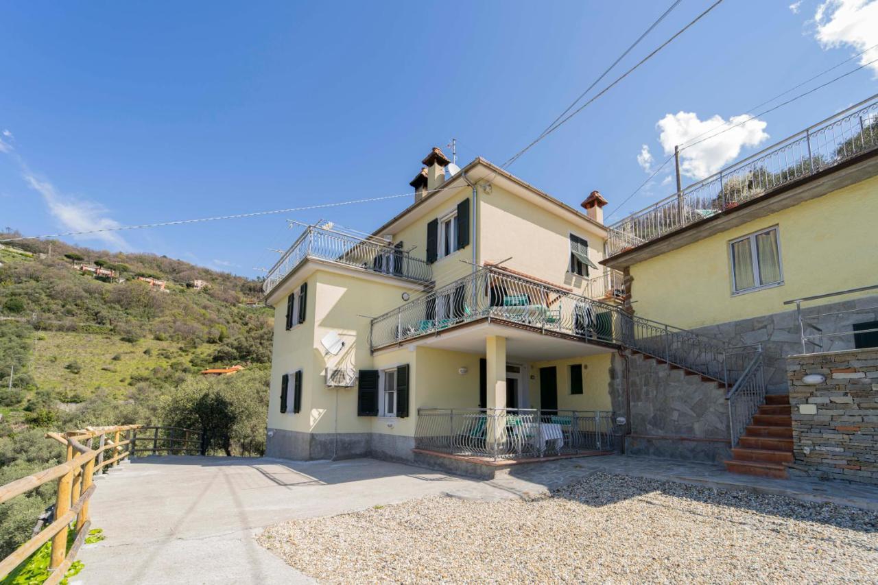 Casa Vacanza Il Portico Moneglia Exterior foto